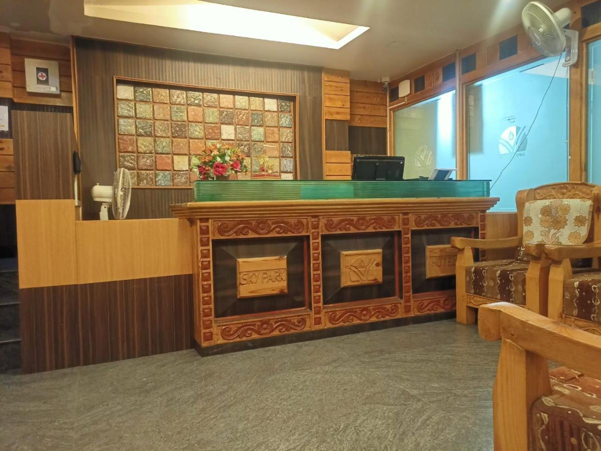 Sky Park Hotels Tirupur Exterior foto